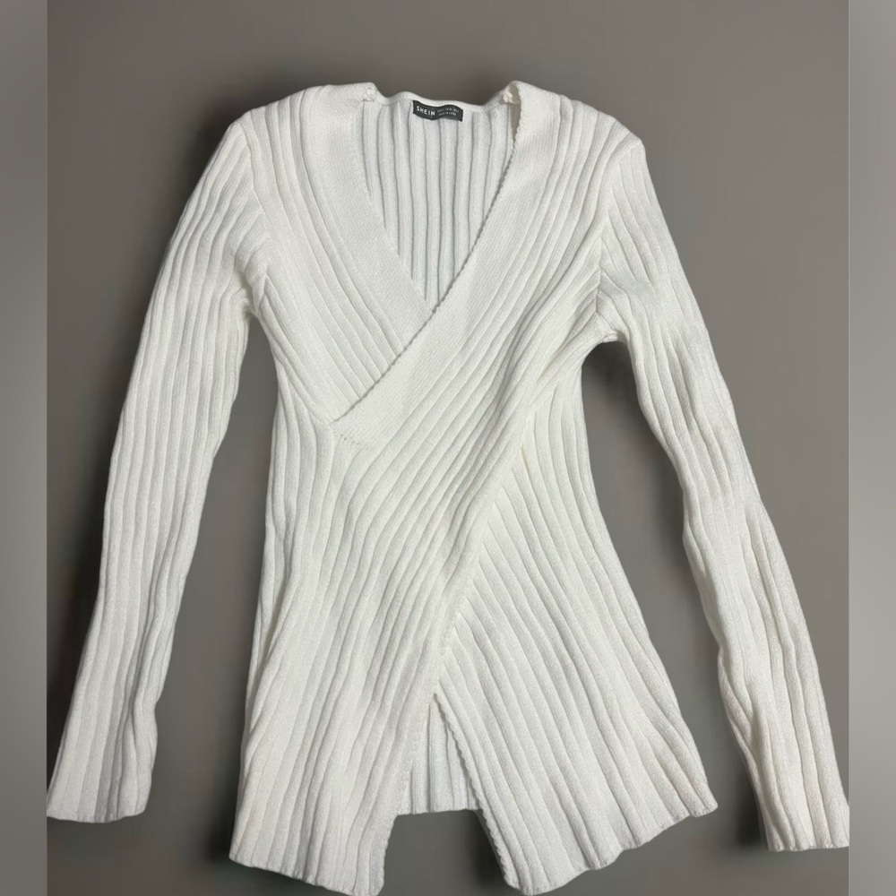 SHEIN sweater top